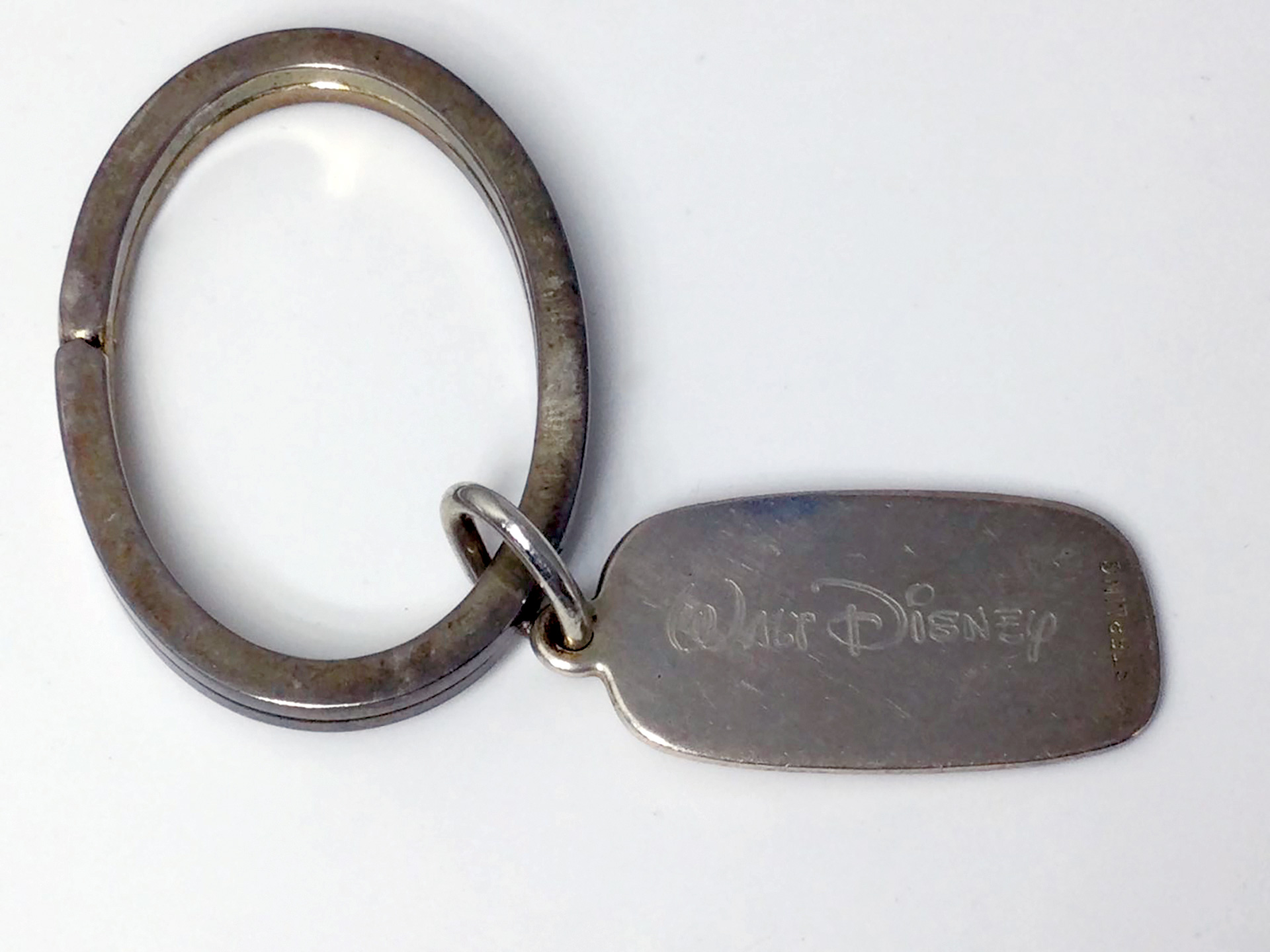 the-history-heritage-and-timeless-heirlooms-of-harry-p-archinal-15-sterling-walt-disney-key-ring-new
