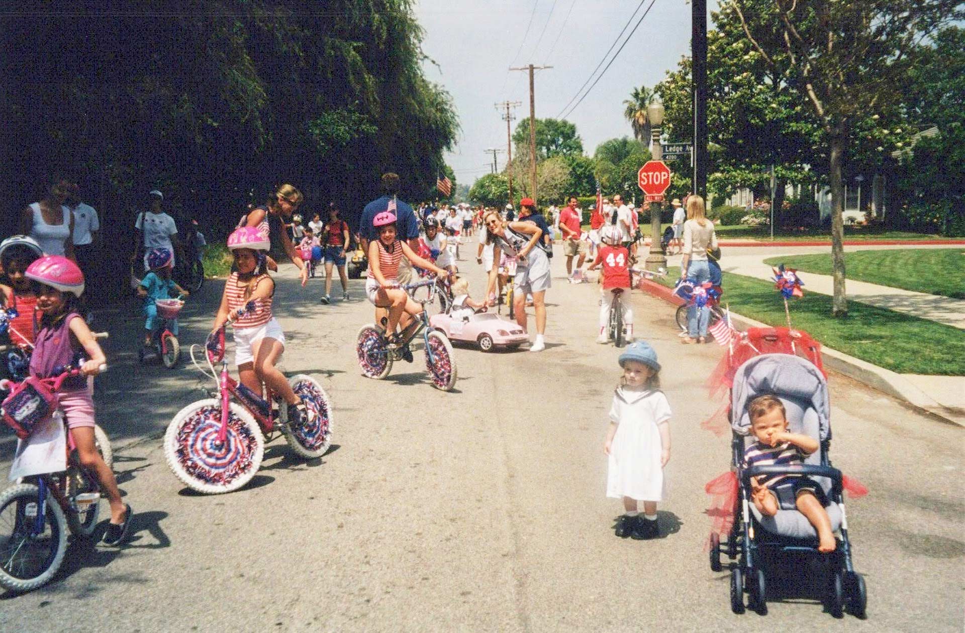 history-from-our-readers-2-toluca-lake-fourth-of-july-parade-1998-1